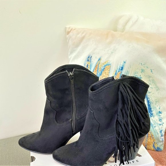 Black Sued fringe bootie - Picture 2 of 2